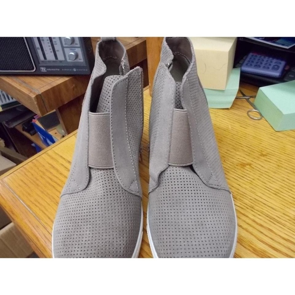 Steve Madden Flavy Grey Suede Perforated Wedge Sneakers women's.
